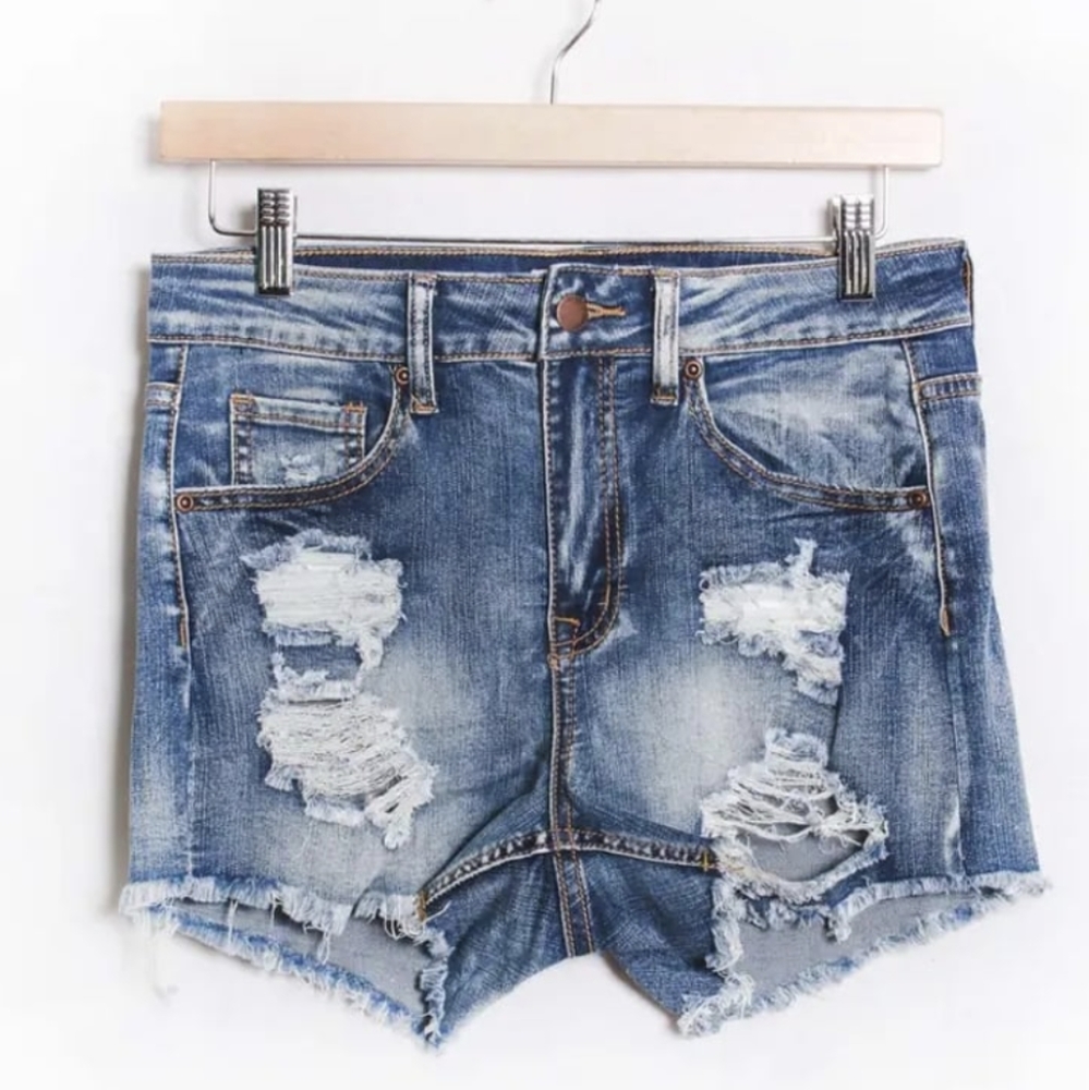 Women's high rise ripped denim shorts